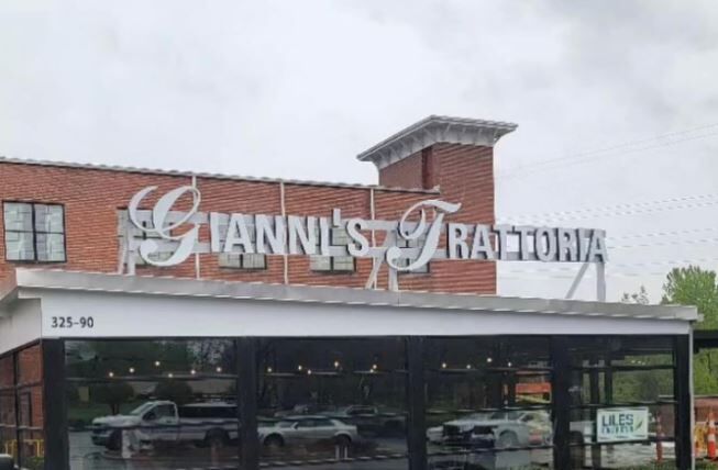 Gianni's Trattoria