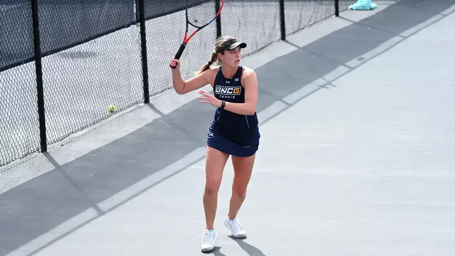 Bushnell and Kostic Secure Wins at ITA Carolina Regional
