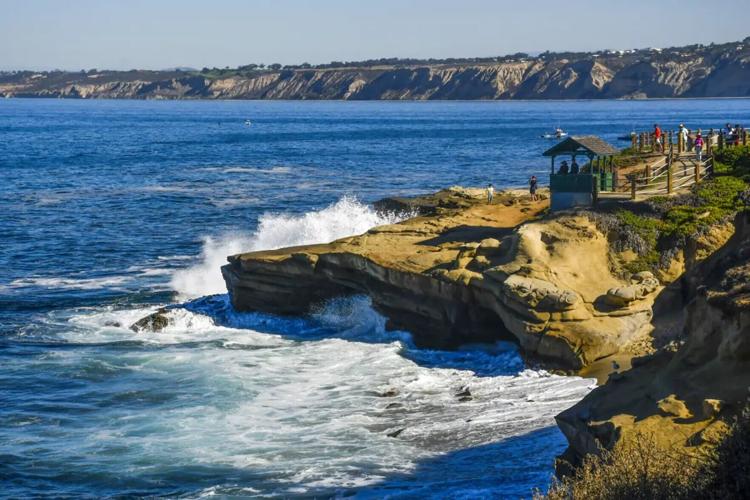 Splashing waves near La Jolla Cove.