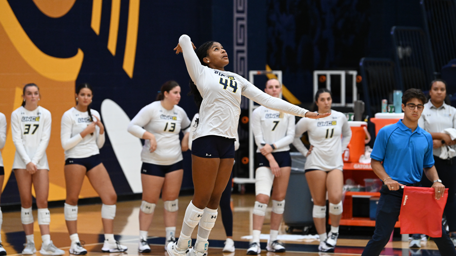 Volleyball Rallies Late to Sweep App State at Clemson Invitational