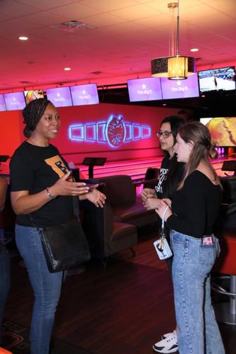 Melissa Dixon bowling