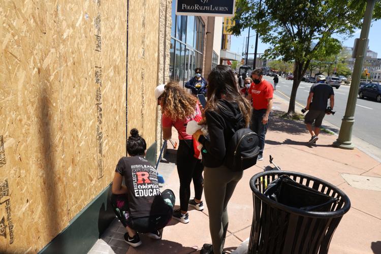 Volunteers cleanup