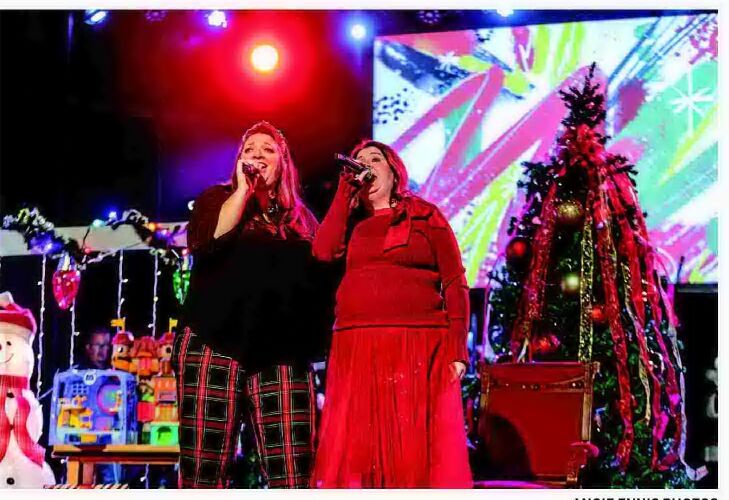 CHRISTMAS IN THE CITY