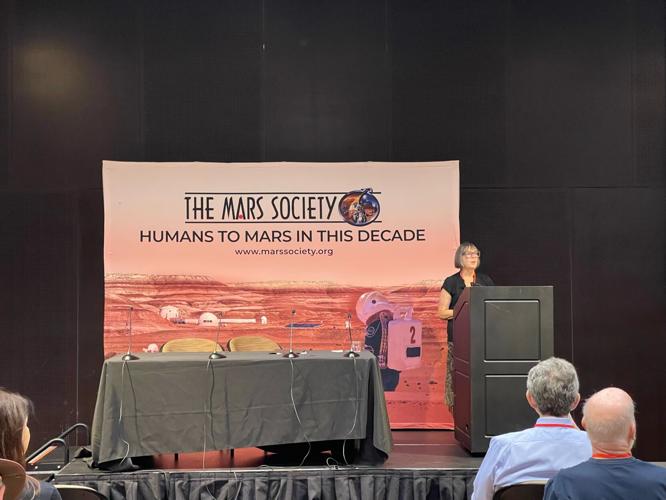 Jan Millsapps speaking about Mars