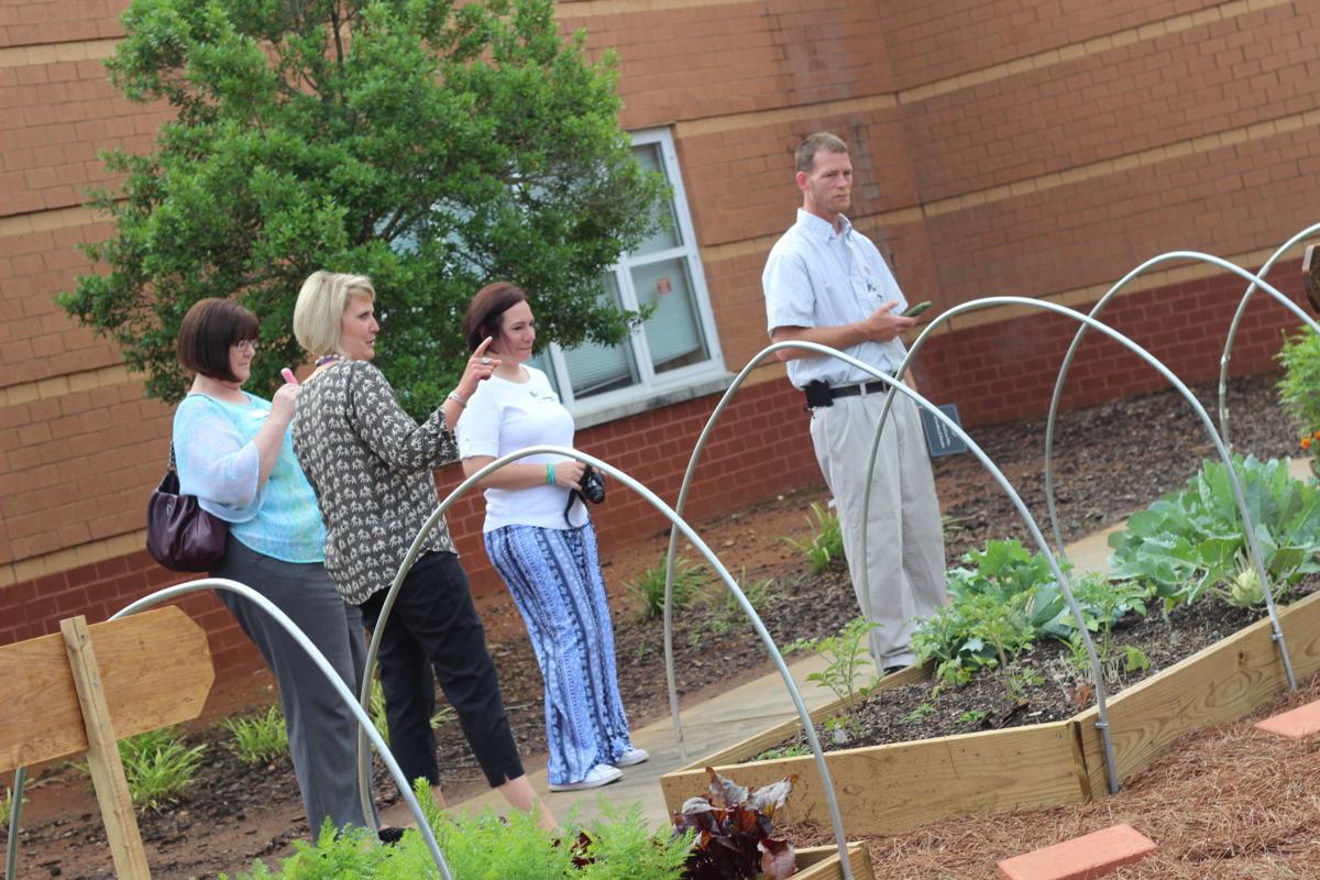 Rocky River garden dedication