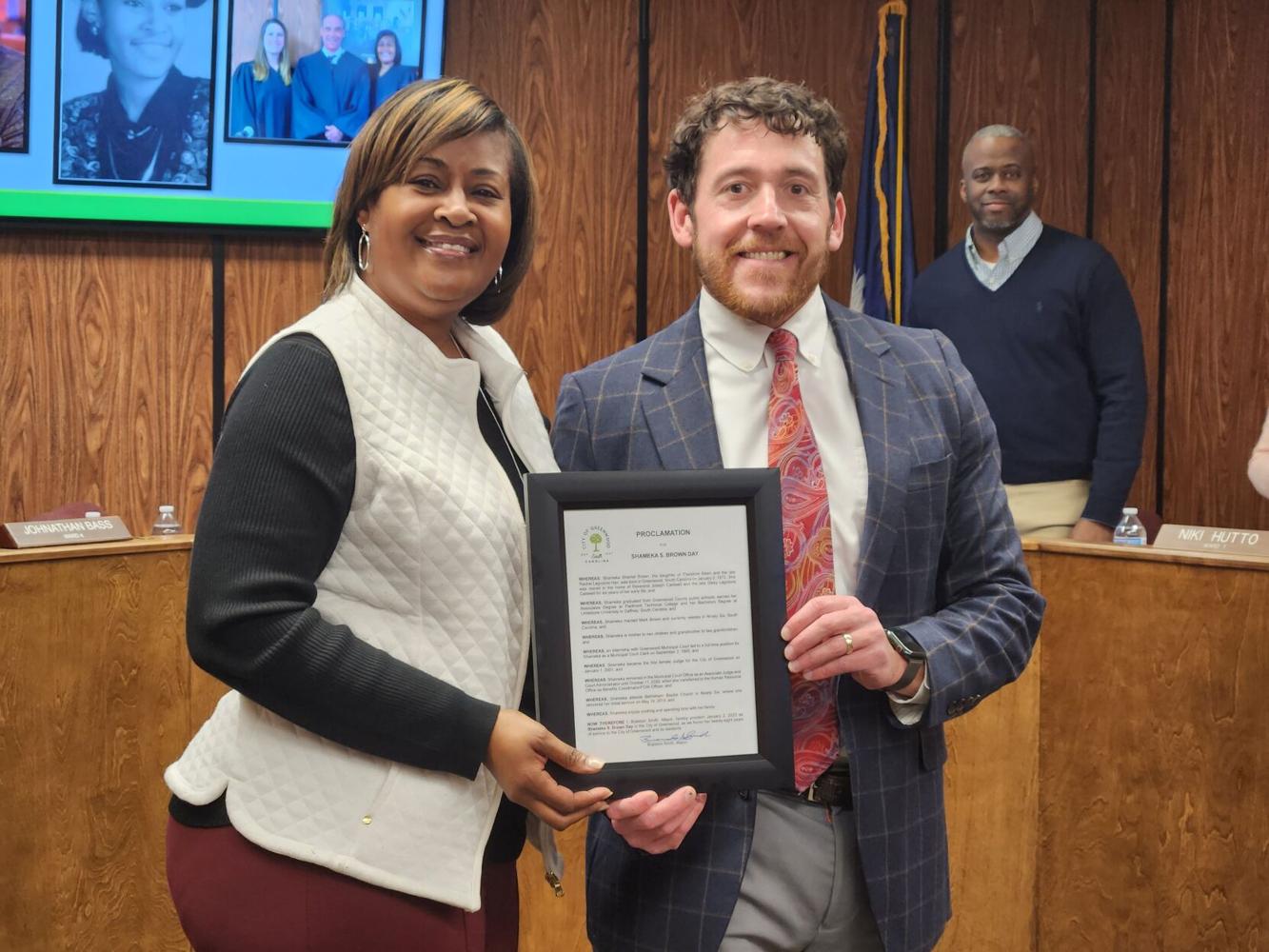 City honors retiring judge's 28 years with Greenwood News