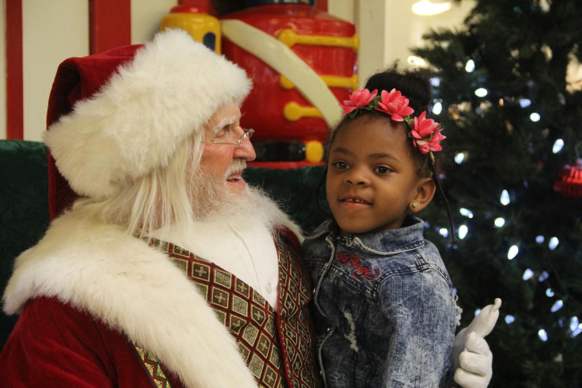 Kids Visit With Santa At Greenwood Mall News Indexjournal Com