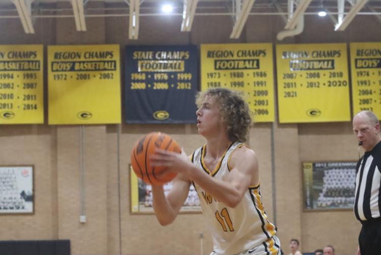 Greenwood boys extinguish Blue Flame in region win | Sports