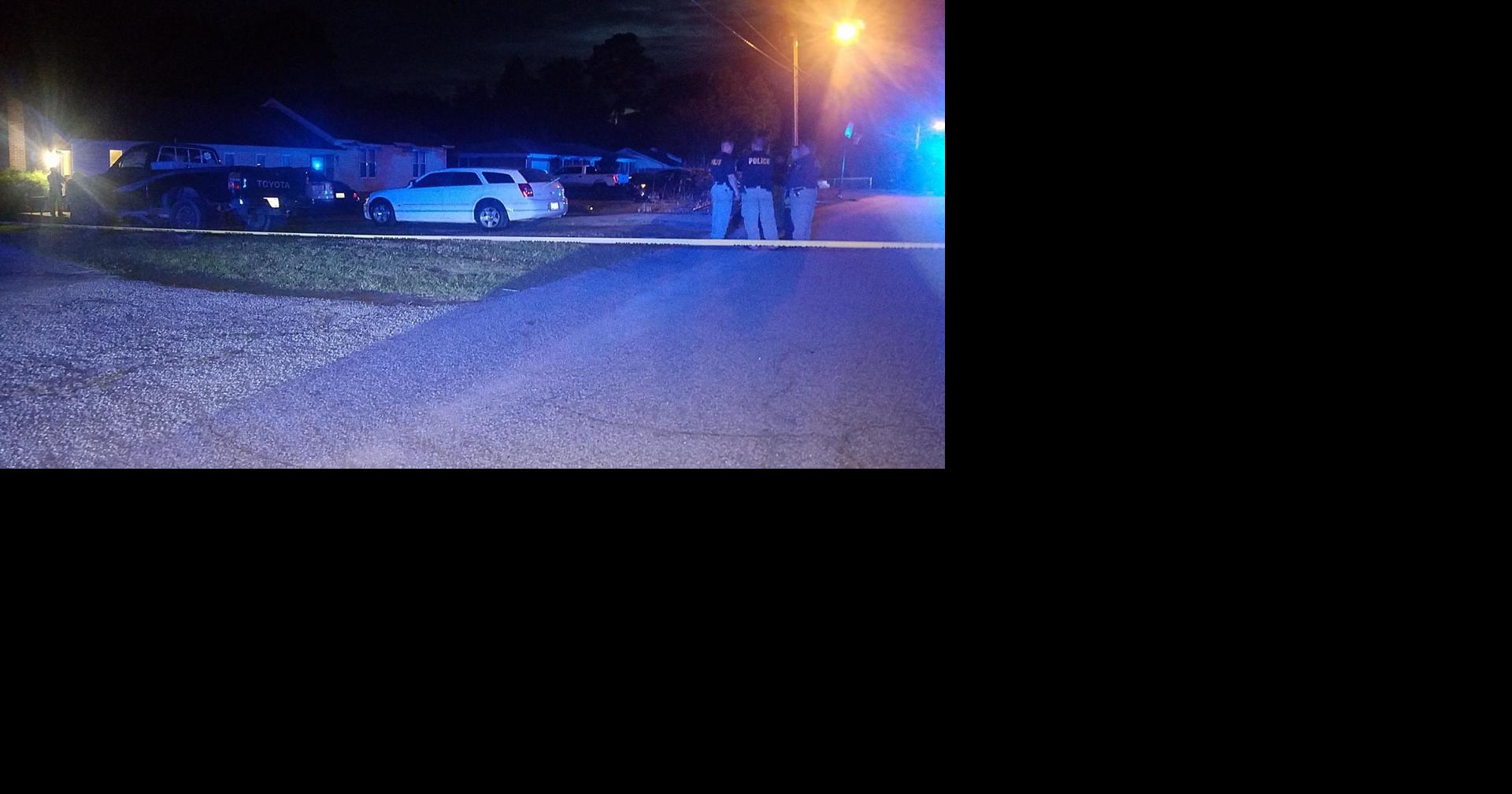 Police search for men after Greenwood shooting injures 1 | Crime ...