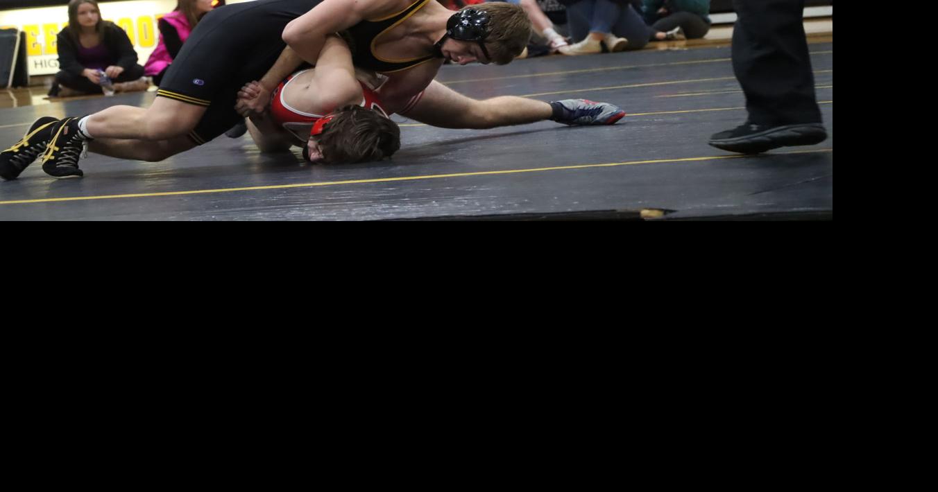 Greenwood wrestling enters season with state title hopes Sports