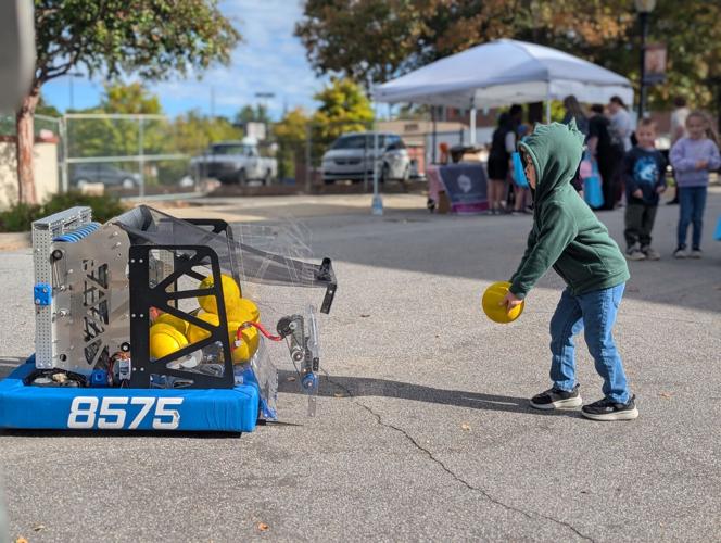 Whitwood Building futures: Due Westerners take robotics from rural South ...