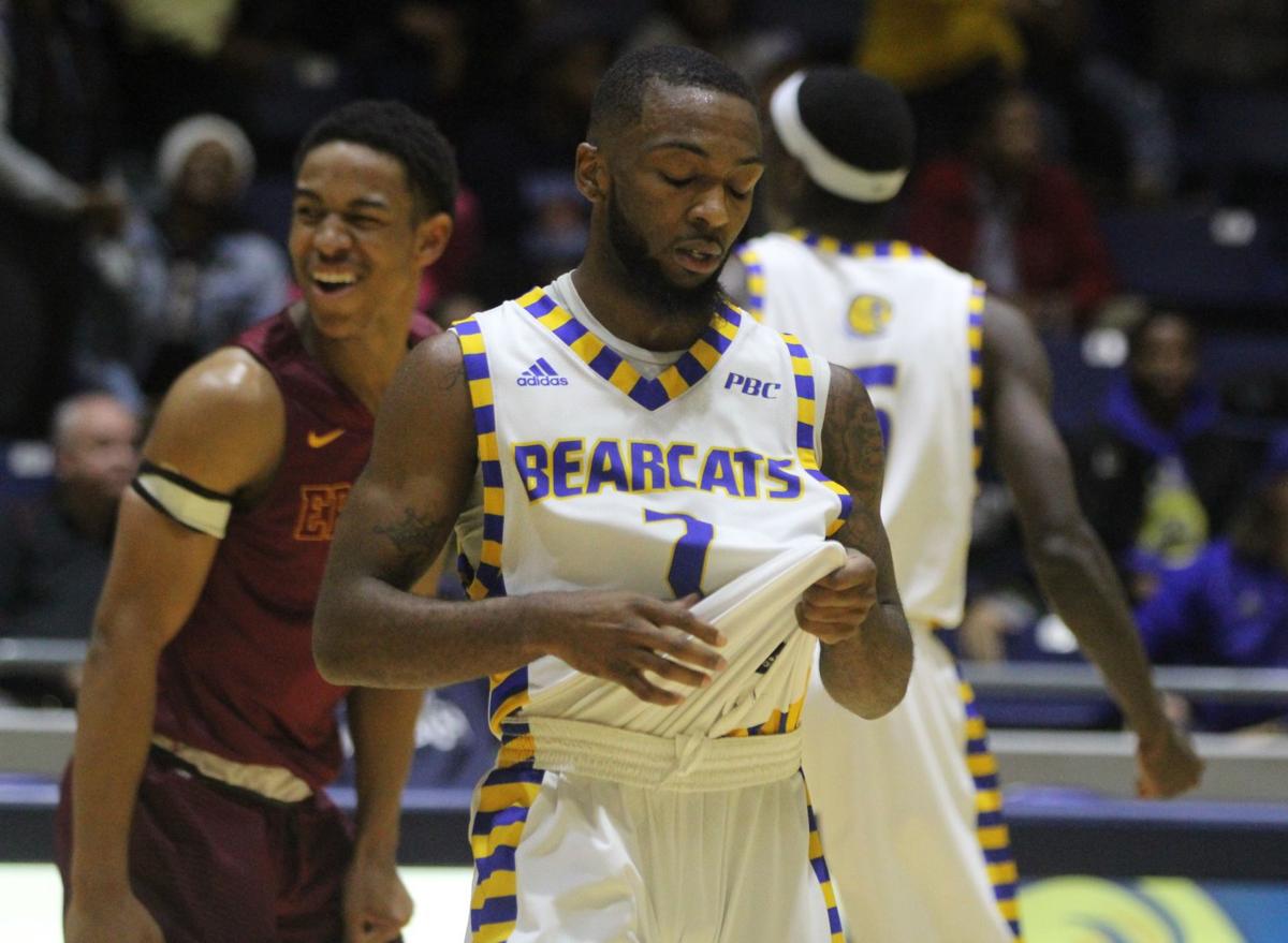 Erskine Overcomes 11 Point Deficit To Top Lander 79 76 Colleges