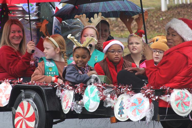 Making merry Communities throughout Lakelands celebrate holiday News