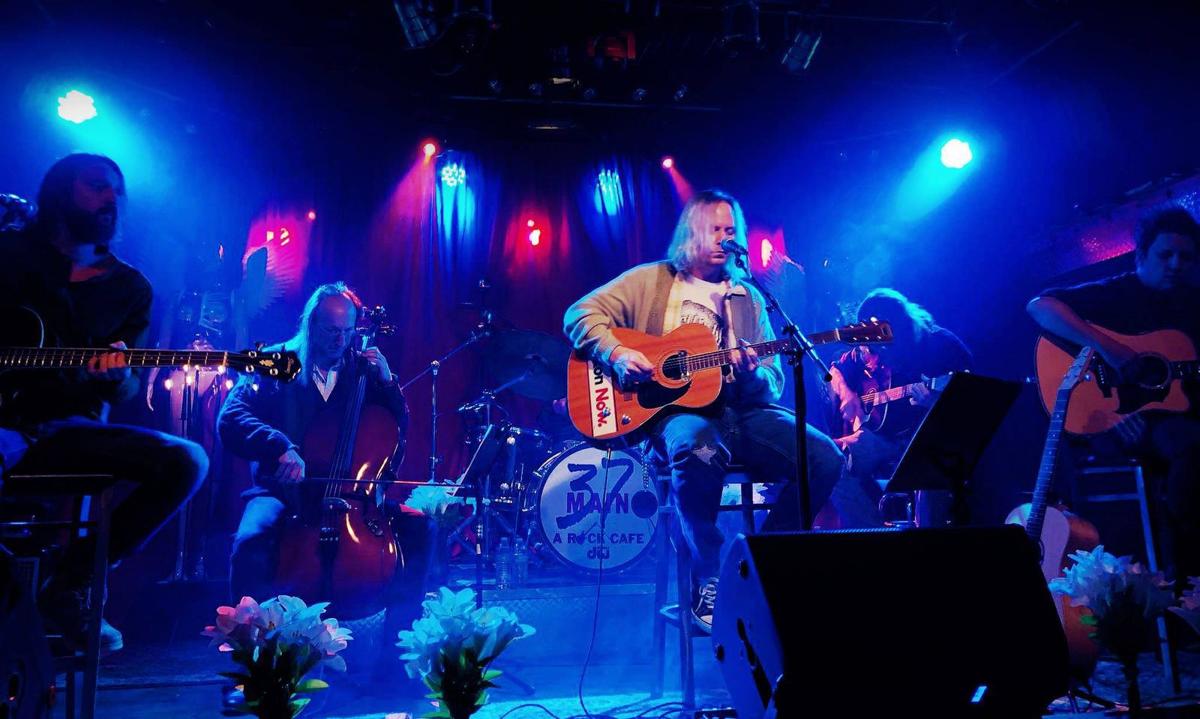 Nevermind Nirvana Tribute Band Performing Iconic Unplugged Concert Unwind Indexjournal Com