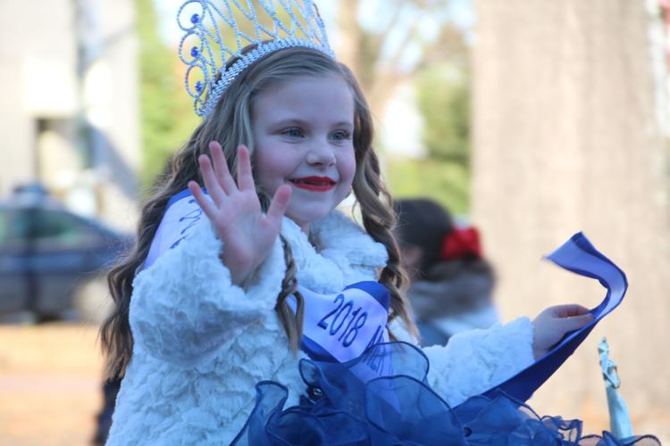 Abbeville's Christmas parade brings holiday spirit to the square News