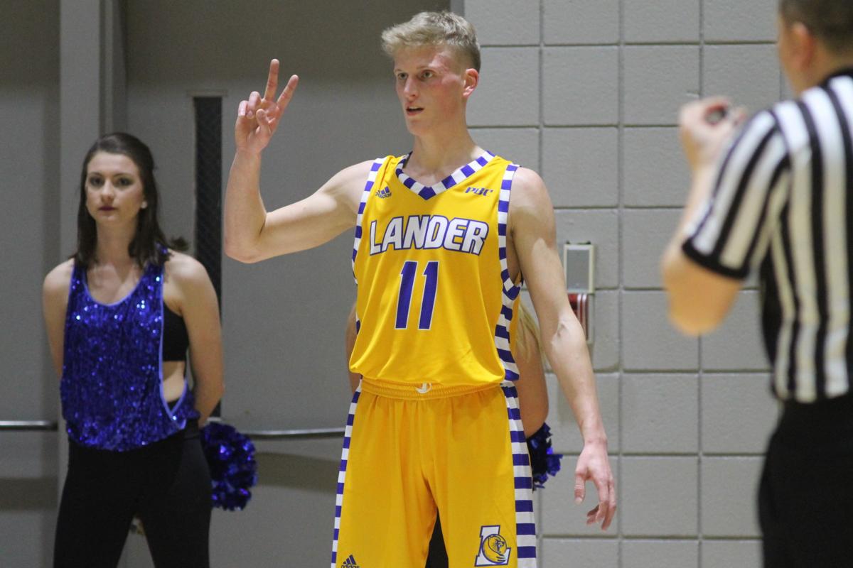 Robinson Explodes For 28 As Lander Tops Georgia Southwestern