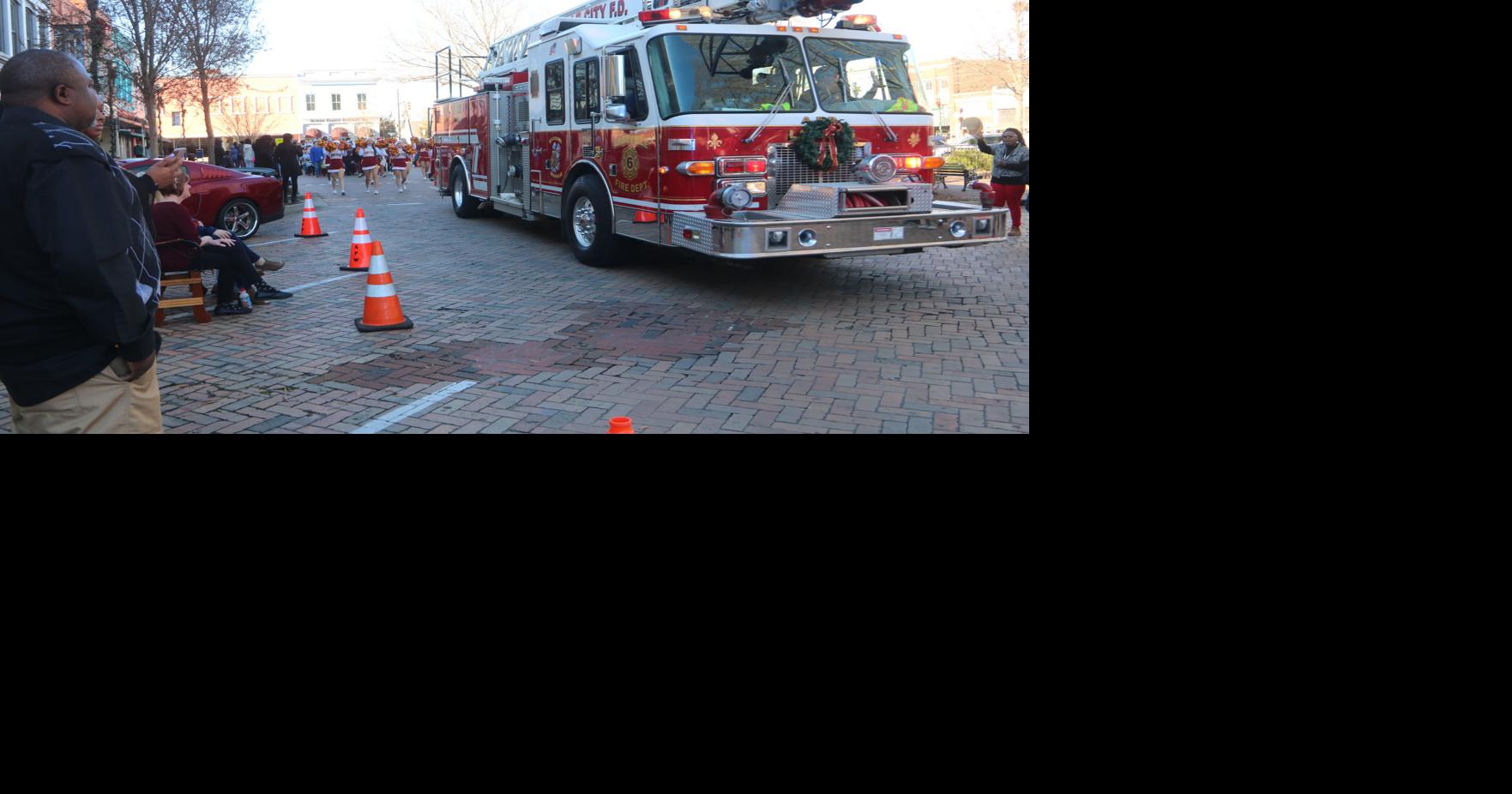 Abbeville's Christmas parade brings holiday spirit to the square News