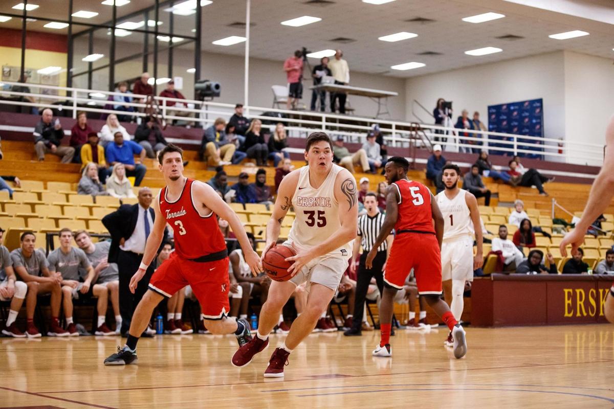Erskine Men S Hoops Venable Signs Pro Contract In Spain