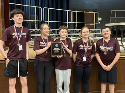 Edgewood Academic Team goes undefeated heading to Nationals this