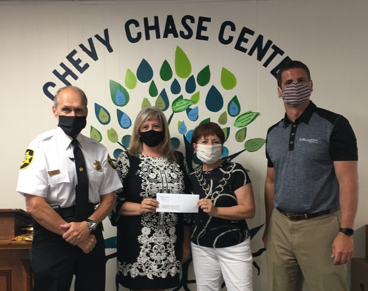 Bank Donates Funds To Chevy Chase Community Center News Indianagazette Com