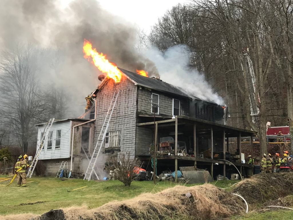 Smoke, water damage reported in Fulton house fire