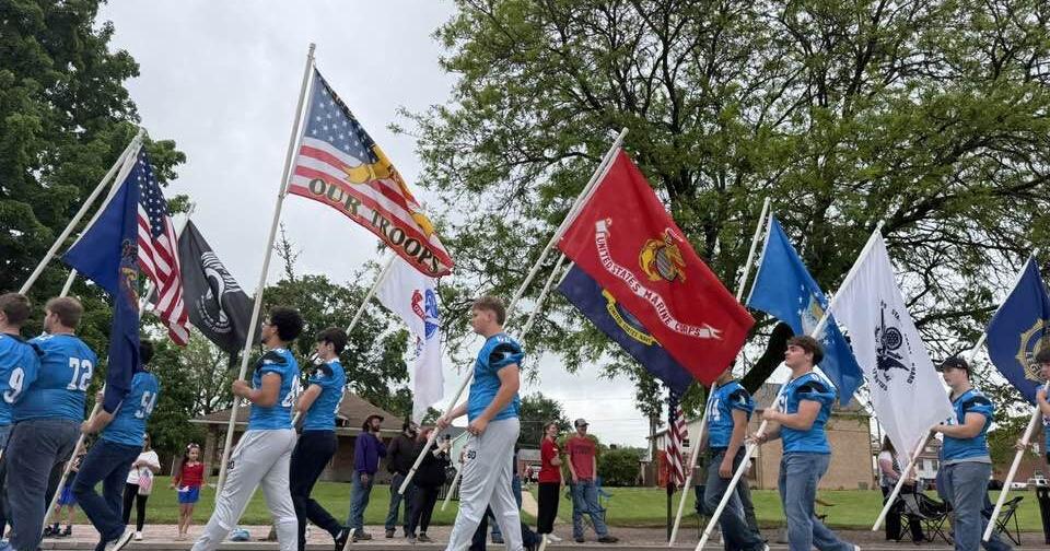blairsville memorial day parade river valley football.jpg