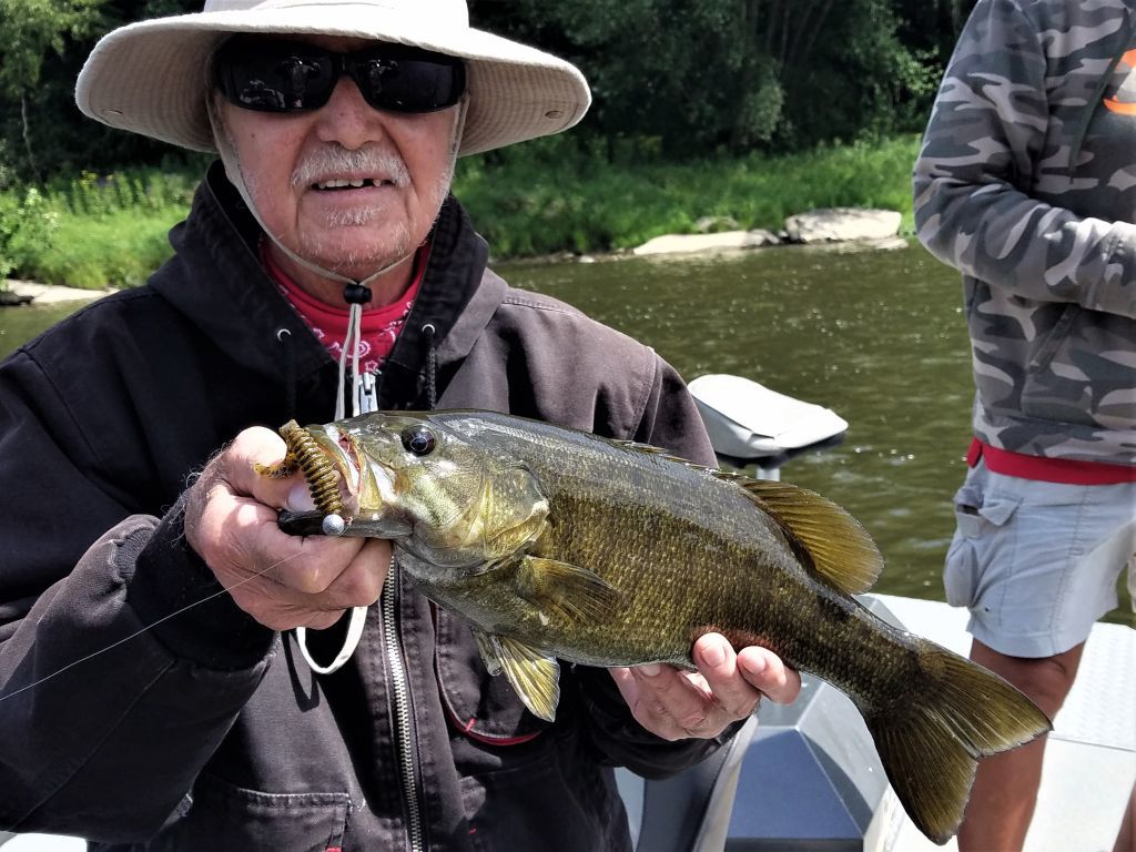 Experts Show How Its Done While Fishing On Allegheny River Sports Indianagazette Com