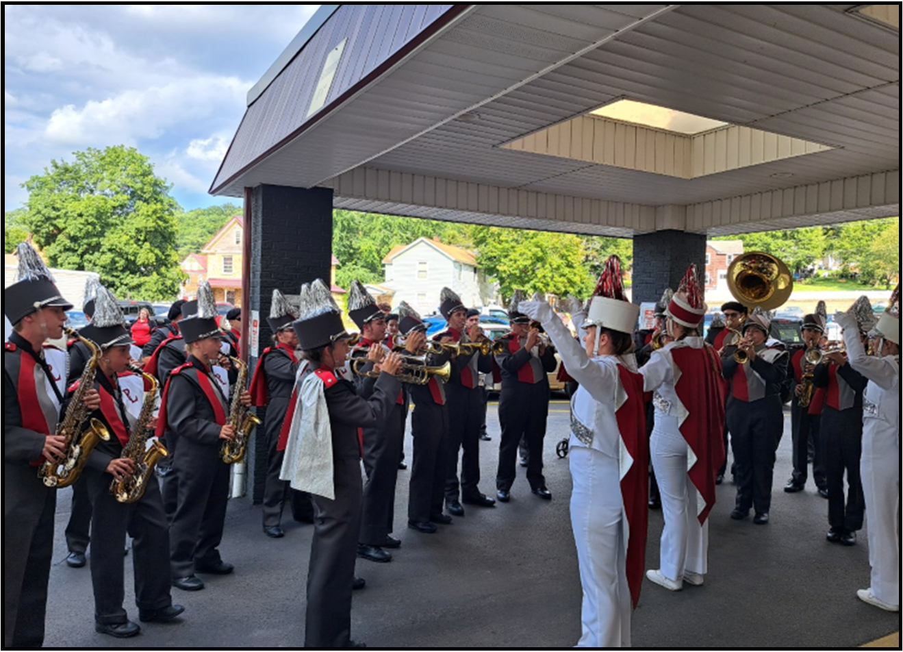 Το συγκρότημα Marching κερδίζει το Clearfield CountyΤο συγκρότημα Marching κερδίζει το Clearfield County  