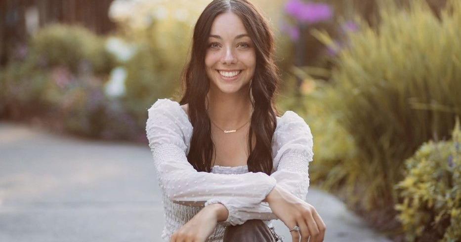 Sam Fogle Samantha Fogle - Teen of the Week brought to you by Rosebud Mining ...