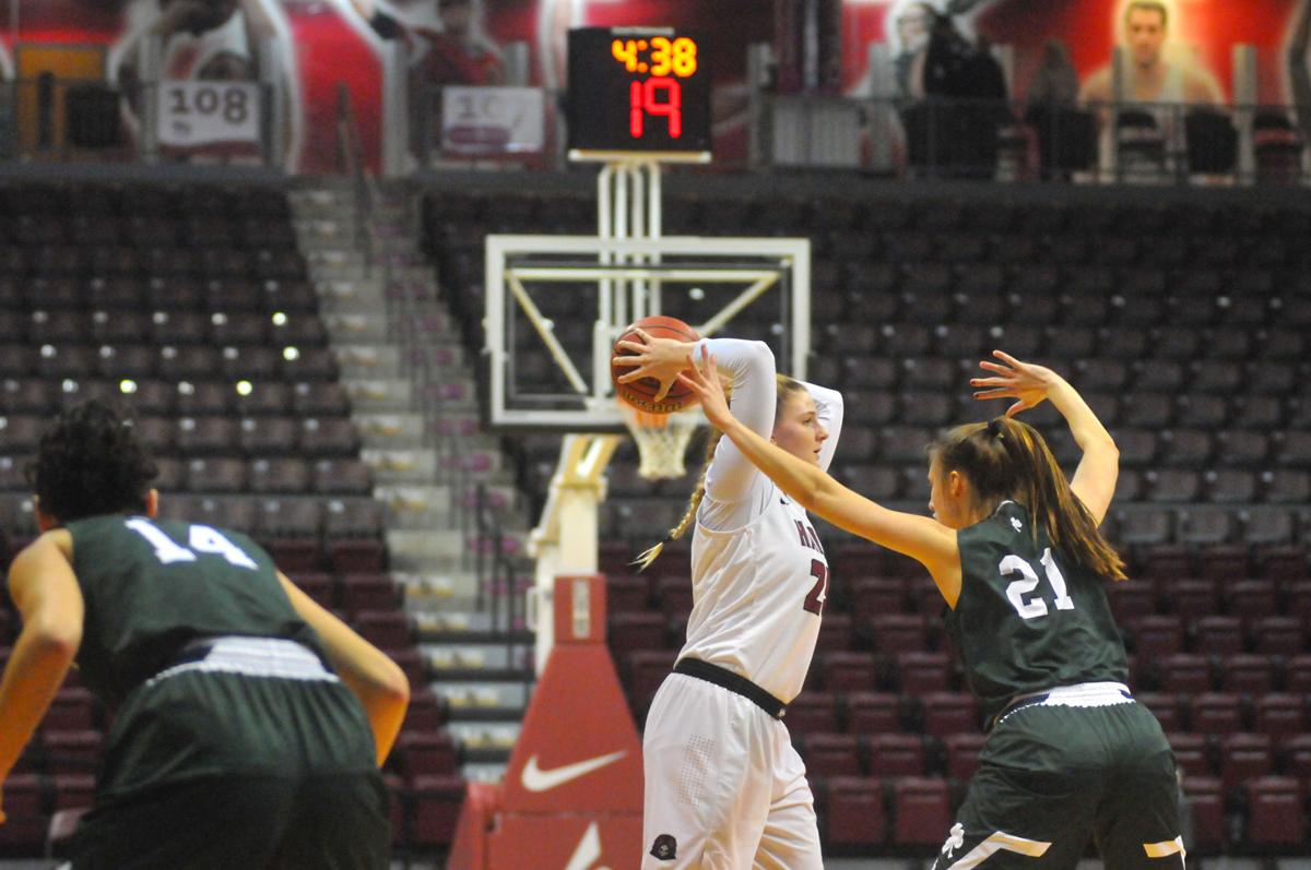 Gazette Photos Iup Women Stage Another Rally Sports