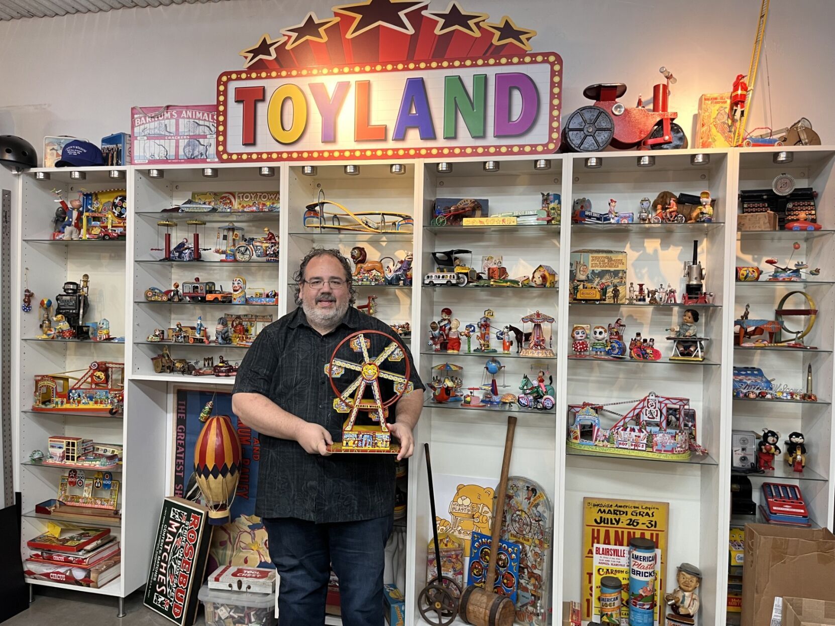 David Chaek's tin toy collection one of Blairsville's hidden gems
