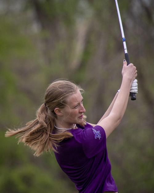 Norwalk, Indianola face off in golf