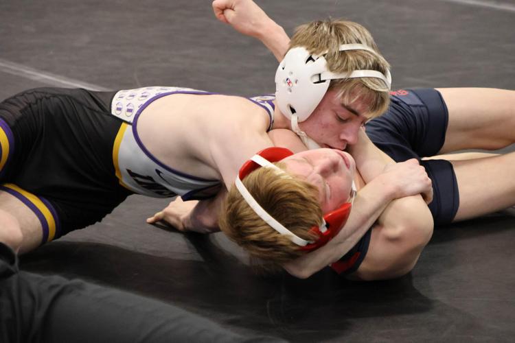 Piontkowski twins thriving for Olentangy boys wrestling 