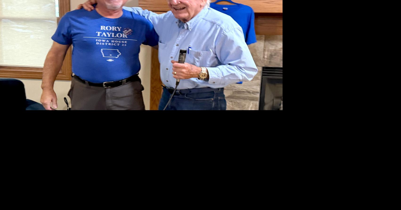 Harkin shares stories, endorsements, during Norwalk campaign event
