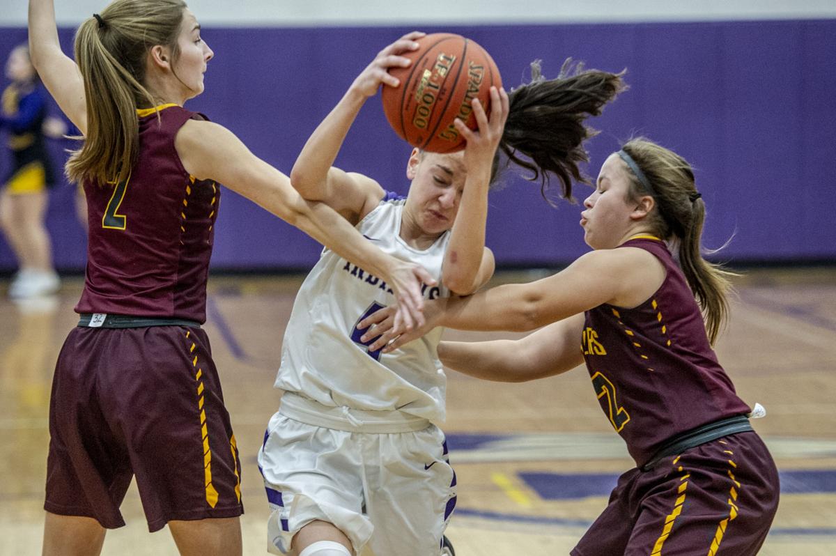 Indianola Girls Power Through Mount Pleasant Multimedia