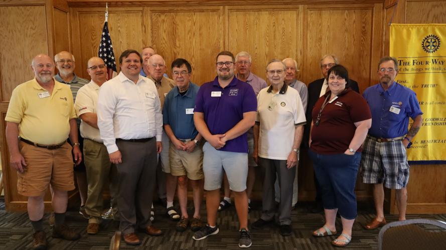 Indianola Rotary passes the gavel Multimedia