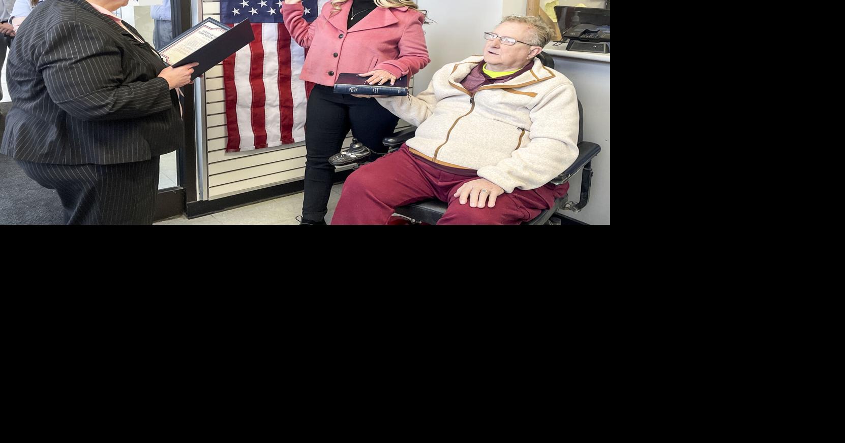 New Indianola postmaster sworn in after a year on the job News