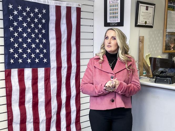 New Indianola postmaster sworn in after a year on the job News