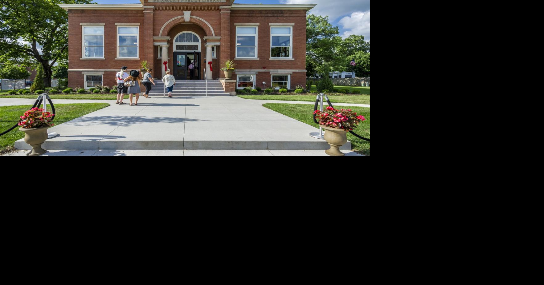 DMMO officially opens renewed Carnegie Library | Multimedia | indianola ...