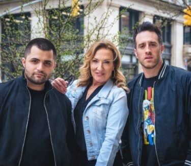 WNEW-FM Renews Contracts For ‘Karen Carson in the Morning.’ | Story