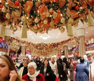 Survey: Holiday Shopping Off To An Early Start., Story