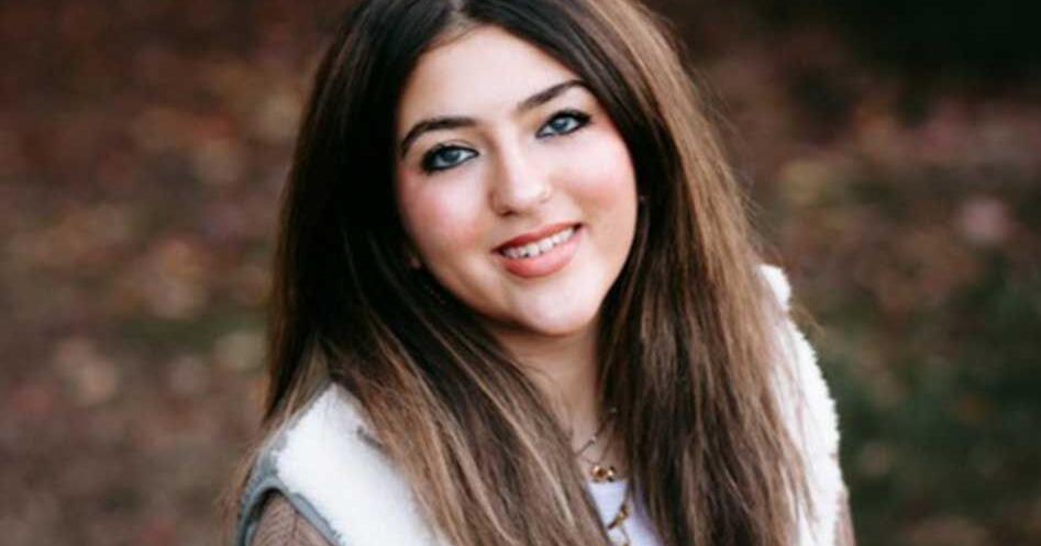 MacPhail Vocal students Laila Elazab, 16, and Max Zhang, 13, win international awards