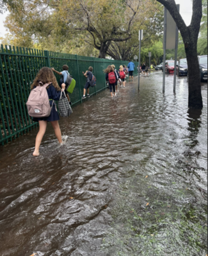 Miami-Dade schools remain open, Broward schools closed | Miami |  islandernews.com