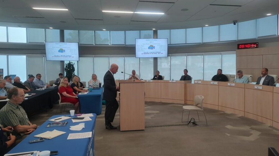 Mayors get testy about a contentious vacation rental bill that has