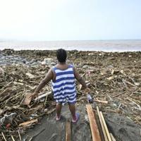 Miami, Key Biscayne y el país suman ayudas para catástrofe en Jamaica tras paso de bestial huracán Melissa