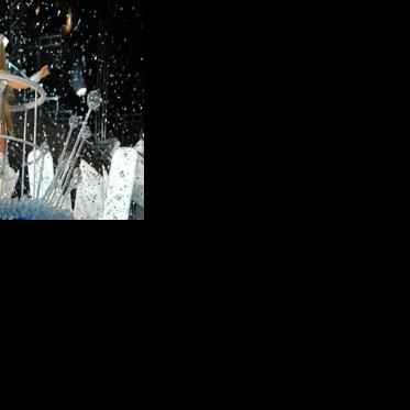 In its heyday, Caprichosos drew TV stars to its parades in the Sambodrome, like Brazil's Xuxa Meneguel