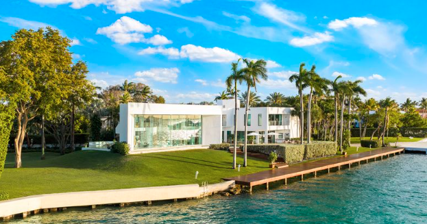 Mansión de Scarface y Miami Vice, y antigua residencia de Nixon, sale a la venta por un super récord $237 M