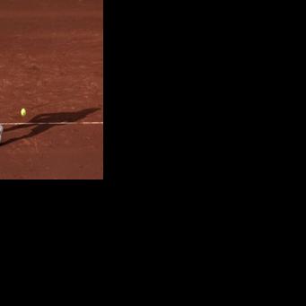 Argentina's Thiago Tirante is through to the semi-finals of the ATP clay court tournament in Houston after an upset win over top-seeded American Ben Shelton