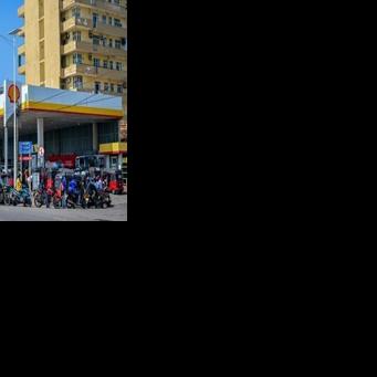 Fuel rationing has shortened queues in Sri Lanka, but the government has begun limiting water supply hours to conserve reserves and save pumping costs