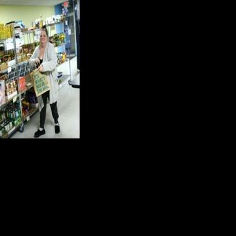 Despite facing hard times and relying on a local food bank in Pennsylvania, Michelle Sims supports US President Donald Trump to a certain extent